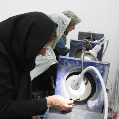 بیش از یک هزار هنرمند صنایع‌دستی کرمان بیمه روستایی می‌شوند