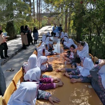 باغ موزه هرندی کرمان میزبان کودکان علاقه‌مند به میراث‌فرهنگی شد