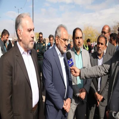 دولت گشایش راه صادرات پسته و زعفران را پیگیری می‌کند/ کشت زعفران در کرمان نتیجه‌بخش بوده است