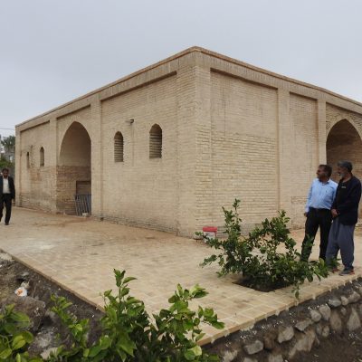 بخش از مقبره سالاررضا شهرستان عنبرآباد کرمان مرمت شد